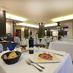 La Meridiana Bleisure فندق