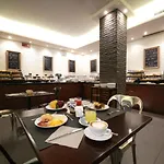 La Meridiana Bleisure Hotel