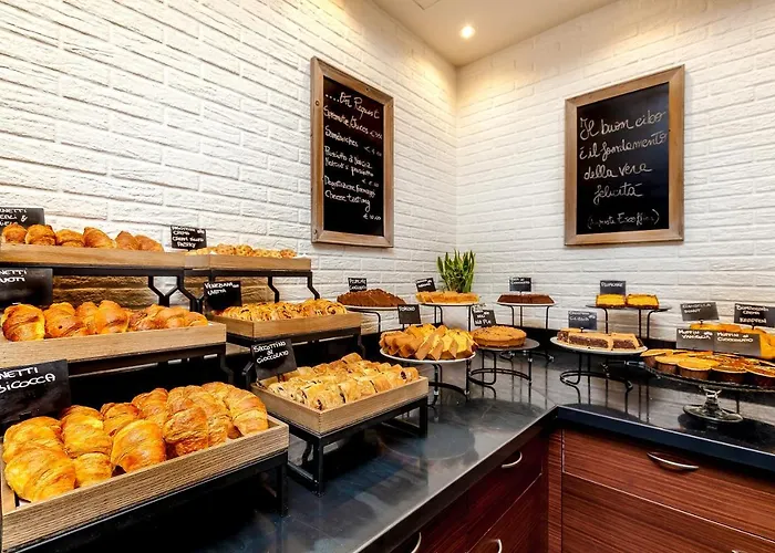 호텔 La Meridiana Bleisure 4*