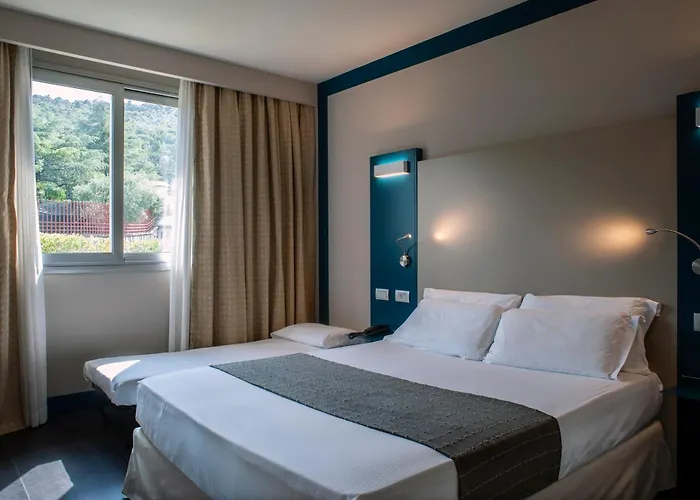 호텔 La Meridiana Bleisure 4*